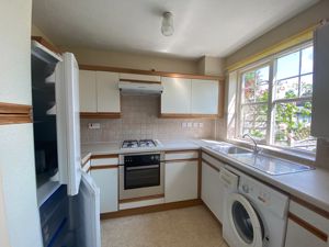 Kitchen- click for photo gallery